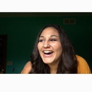 Meet your Posher, Izzy